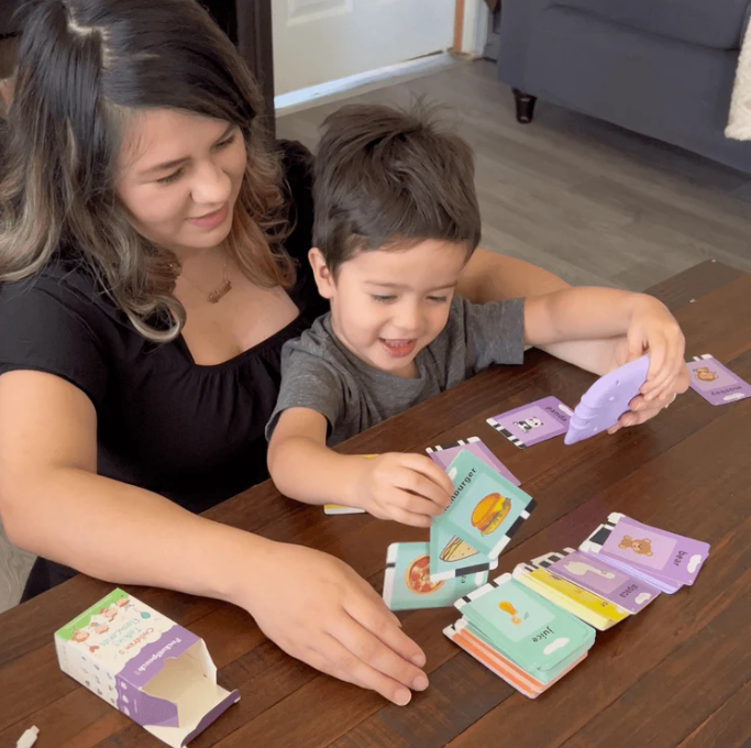 🌟 Bilingual Buddy: The Fun Flashcard Device for Kids!